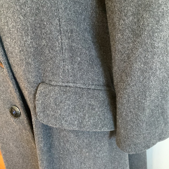 Countess Sarah Coat - Picture 6 of 14